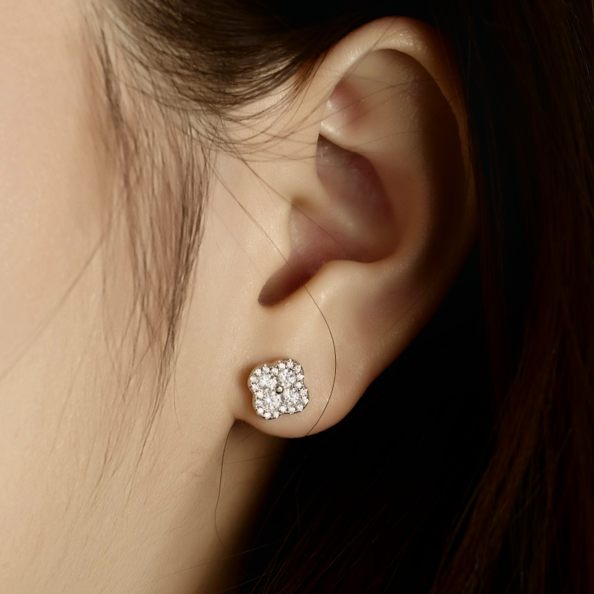 Pendiente Serendipia en Plateado y Dorado