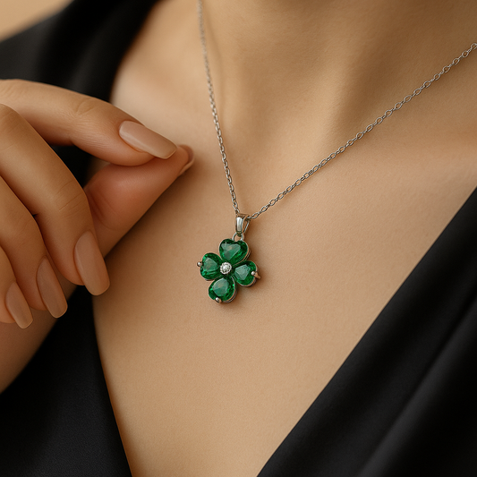 Collar Trébol de Cristales