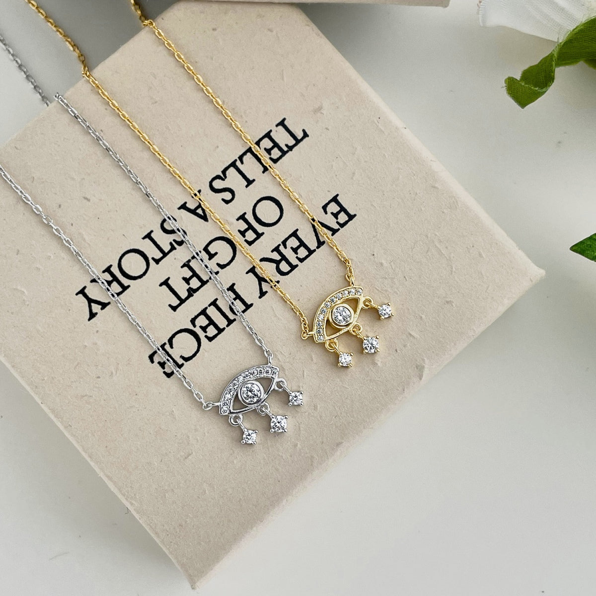 Collar Ojo Turco en Dorado y Plateado