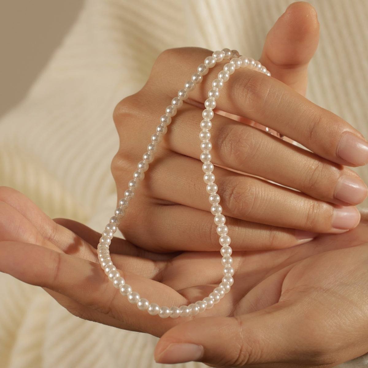 Collar de Perlas Delicadas