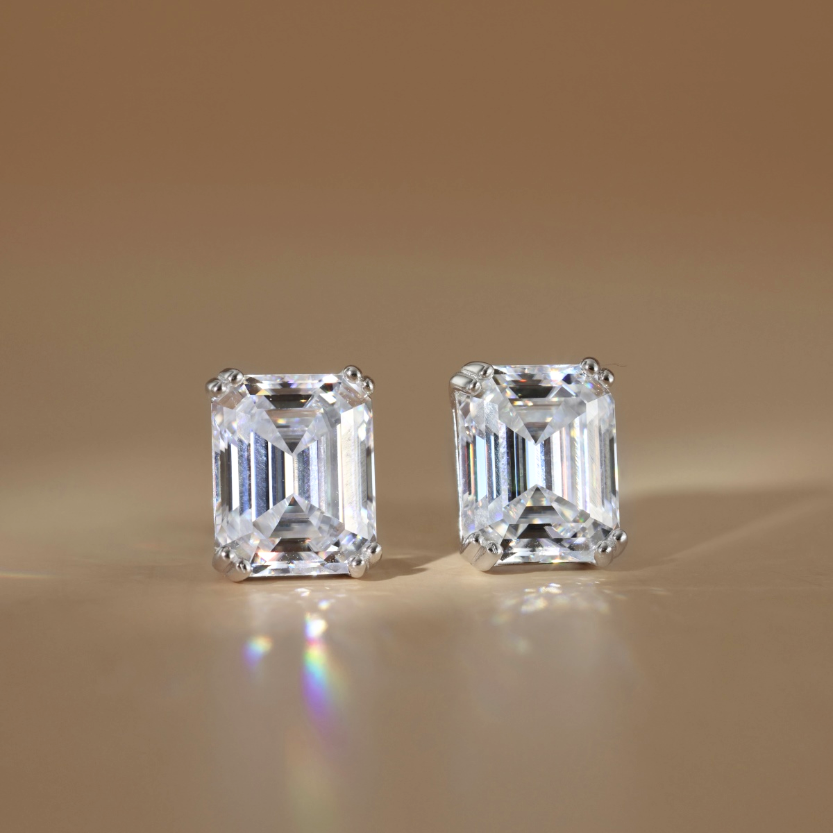 Pendiente Sahar en Plateado y Dorado